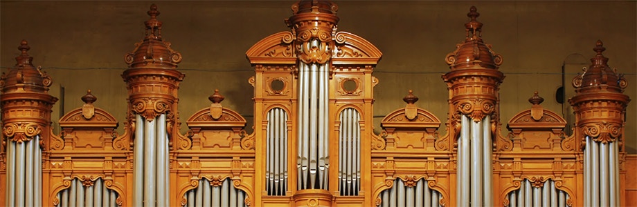 A History of the Organ