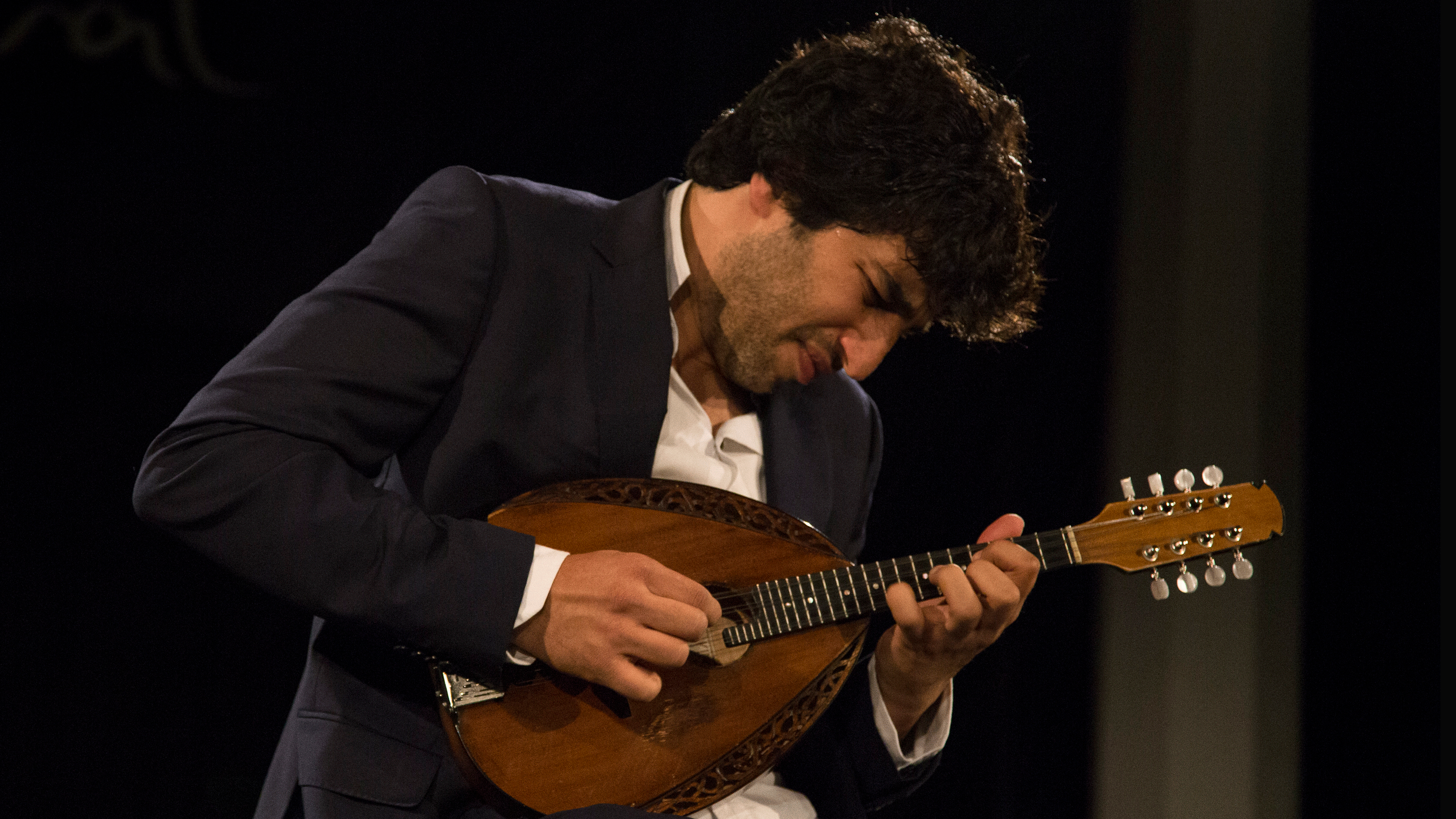 concert avi avital performs sauli roustom kuwahara bach concert avi avital performs sauli roustom kuwahara bach