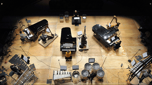 Boulez conducts his work Sur incises