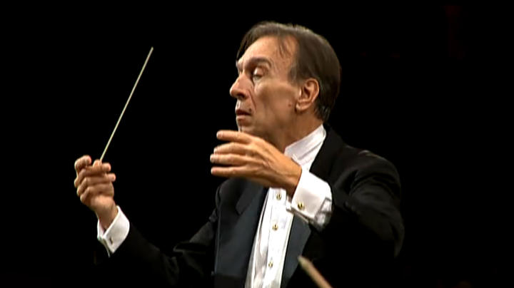 Claudio Abbado conducts Beethoven's Symphony No. 1