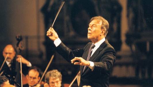 Claudio Abbado dirige el Réquiem de Mozart