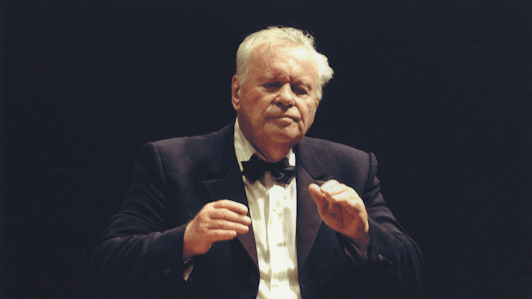 Yevgueni Svetlánov dirige la Sinfonía n.° 6 de Chaikovski