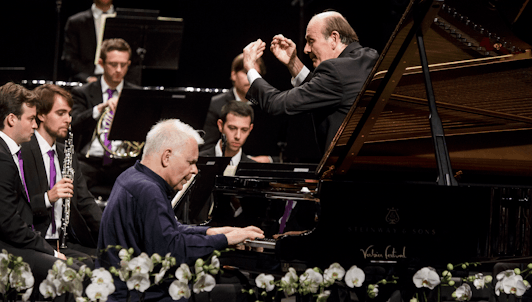 Gábor Takács-Nagy dirige Mozart et Beethoven – Avec Stephen Kovacevich
