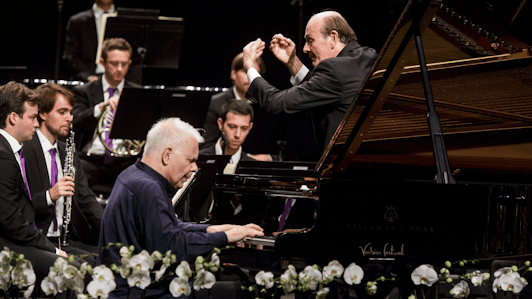 Gábor Takács-Nagy dirige Mozart et Beethoven – Avec Stephen Kovacevich