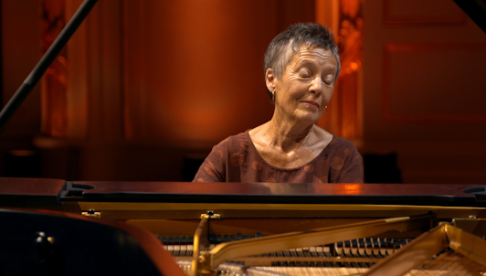 Maria João Pires performs Schubert