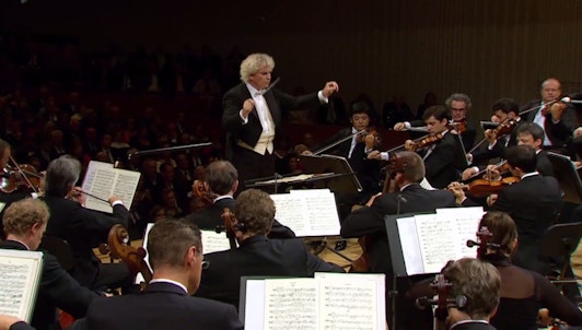 Sir Simon Rattle dirige Ligeti, Wagner, Sibelius, Debussy et Ravel