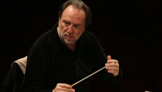 Риккардо Шайи дирижирует Восьмой симфонией Малера – Люцернский фестивальный оркестр